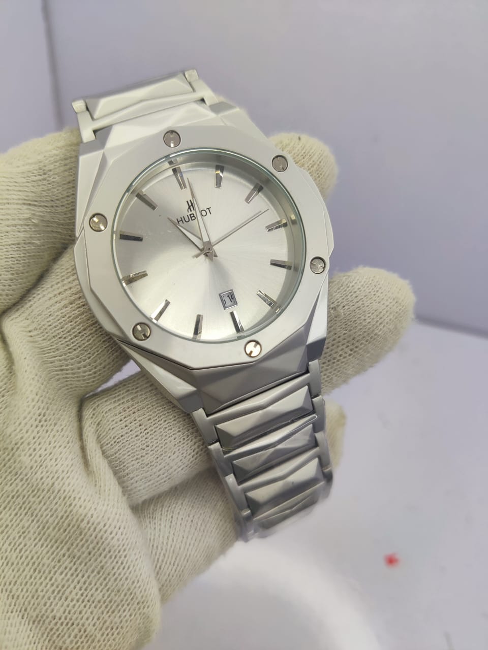 Hublot Classic Fusion Men’s Silver Stainless Steel Watch with Black Dial and Date Display