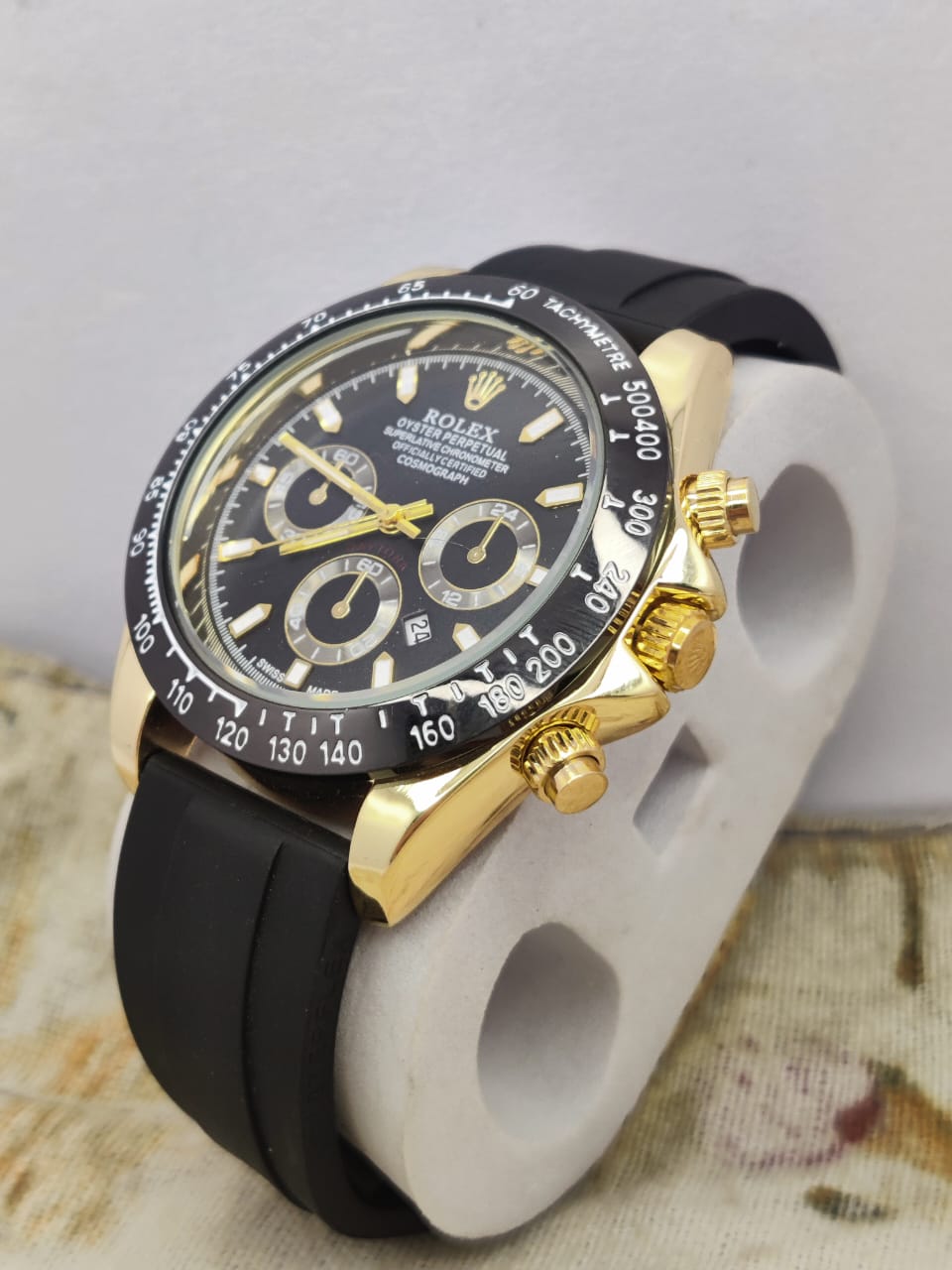 Rolex Cosmograph Daytona men’s watch 18K gold case black dial with leather strap